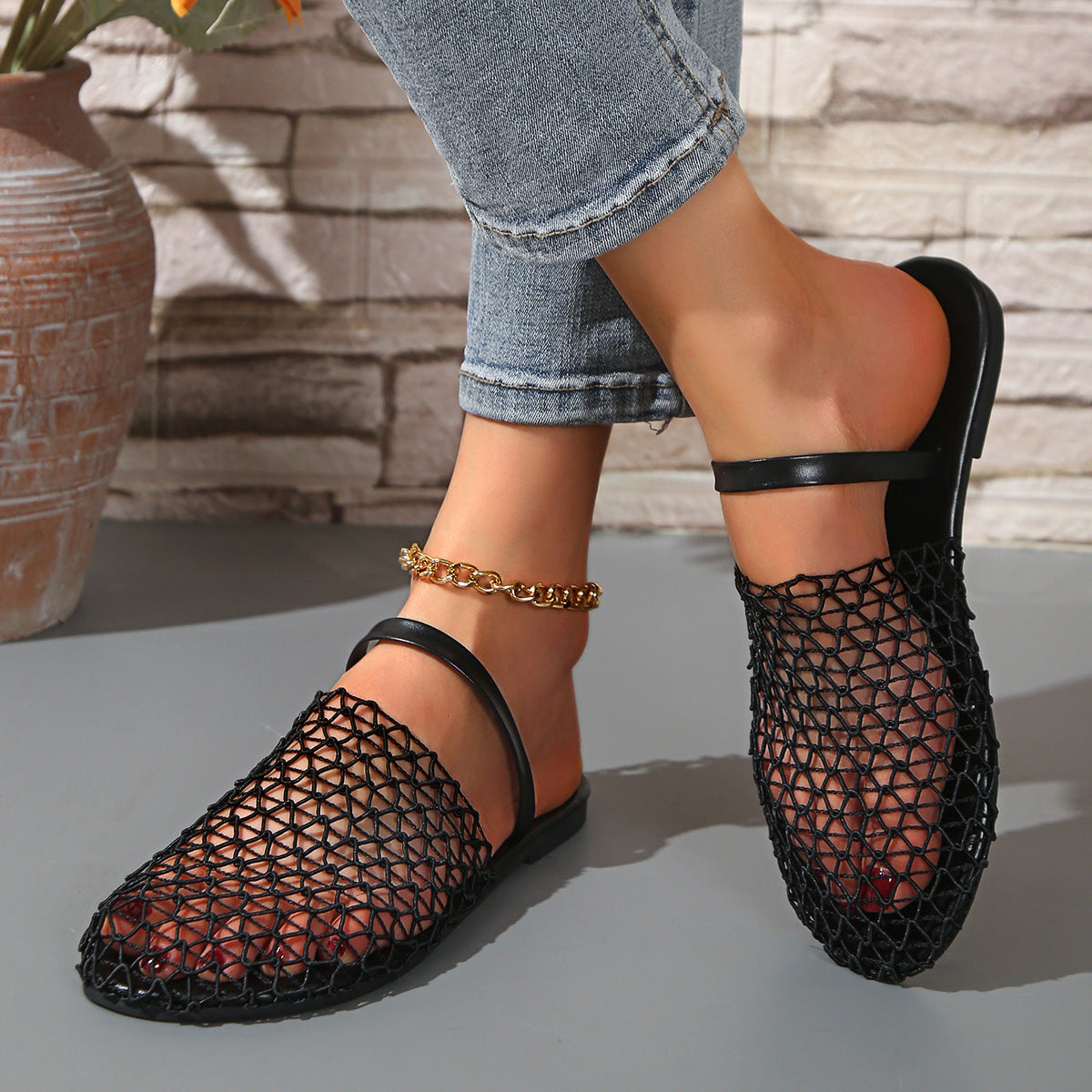 Wholesale French mesh woven hollow flat closed toe slippers